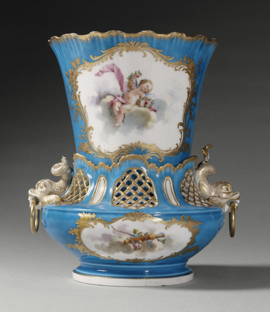 Charles-Nicolas Dodin | Vase à dauphins | Images d’Art
