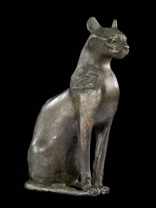 Statuette Représentant La Déesse Bastet Sous Sa Forme De Chatte Images Dart