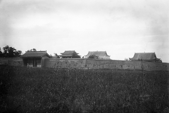 Edouard Chavannes | Temple de l'empereur Yao, au Sud de Pingyang ...