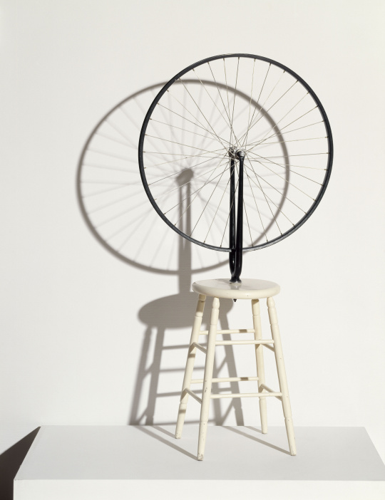 roue bicyclette oeuvre d'art duchamp